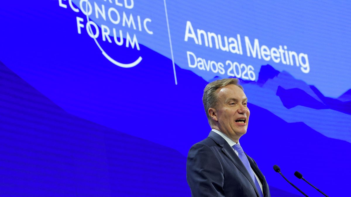 Světové ekonomické fórum vyšetřuje vztah svého výkonného ředitele s Epsteinem