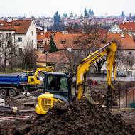 Kromě samotné trati se pracuje i na svahu v okolí. Kvůli jeho stavu musel být před rokem a půl ukončen provoz lanovky.