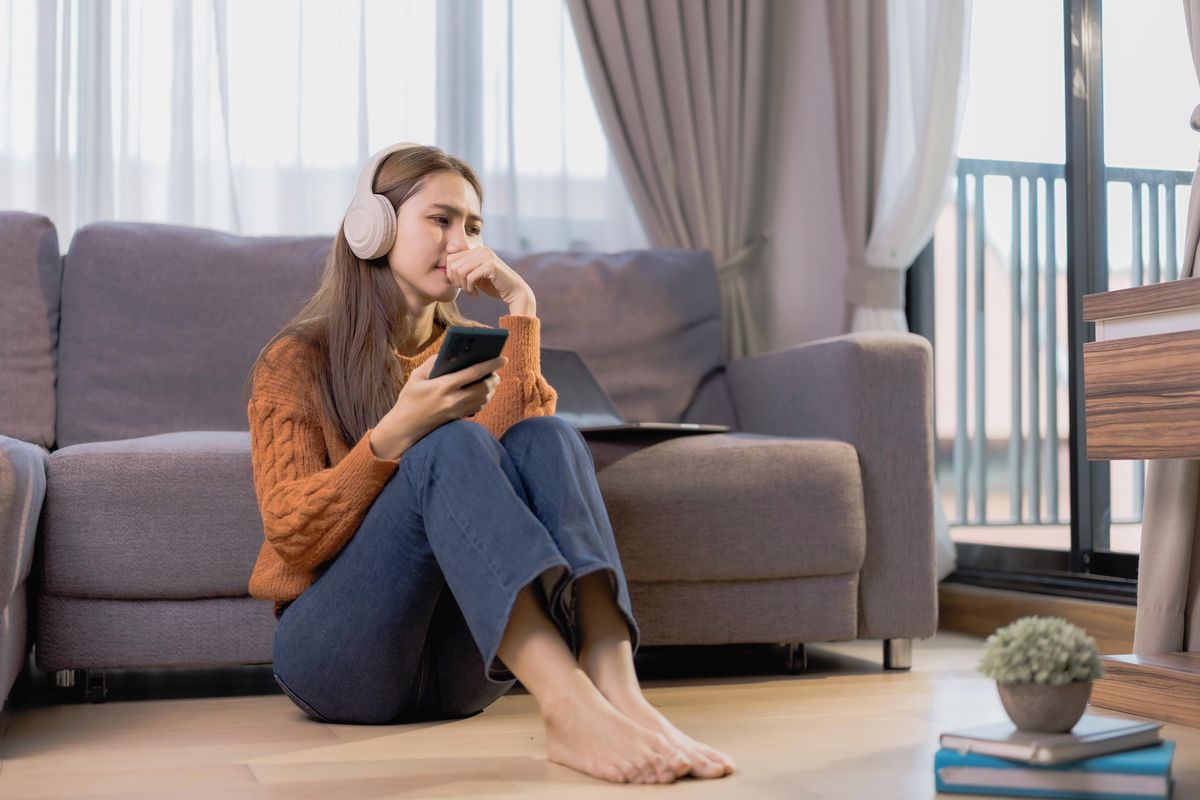 Generace Z v krizi. Osamělost ji zahání do náruče umělé inteligence