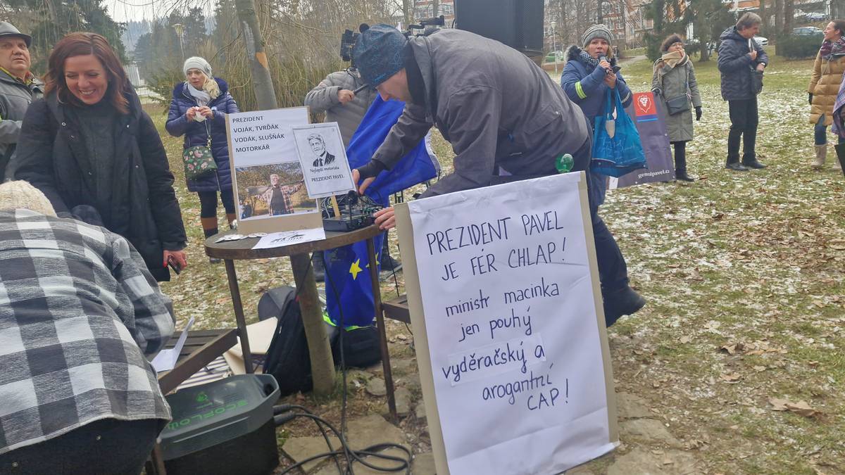 Demonstrace na podporu prezidenta Petra Pavla ve Zlíně