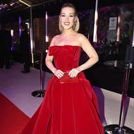 Sametovou róbu s mašlí značky Poner vynesla na Plese jako Brno influencerka Dominika Myslivcová.