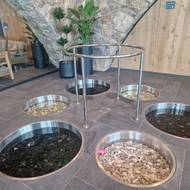 Zařízení disponuje řadou relaxačních prvků.