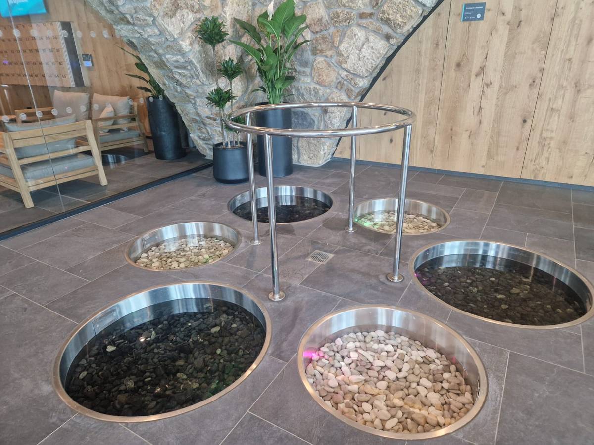 Zařízení disponuje řadou relaxačních prvků.