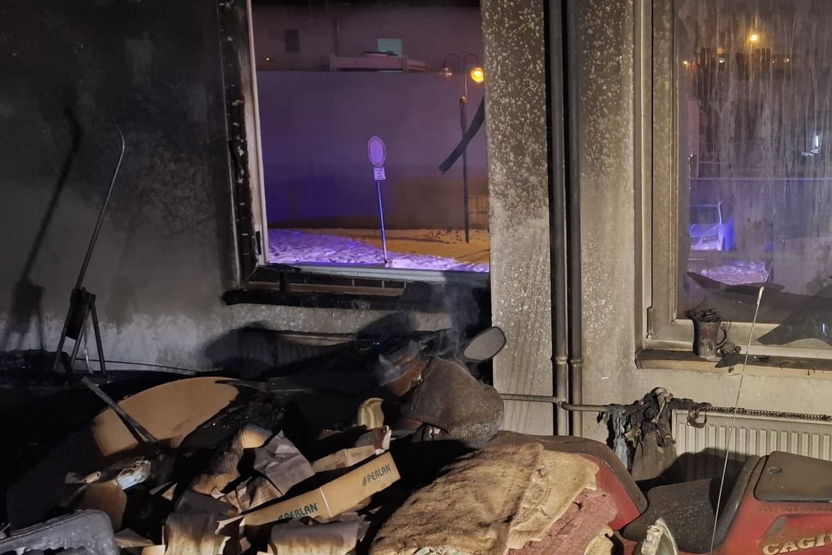 Při požáru v pečovatelském domě v České Třebové zemřel člověk