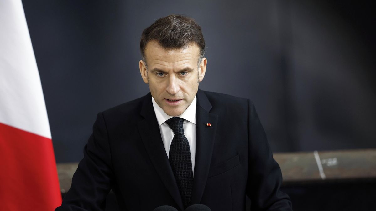 Macron: Francie posílí jaderný arzenál. Je třeba vzít osud do vlastních rukou