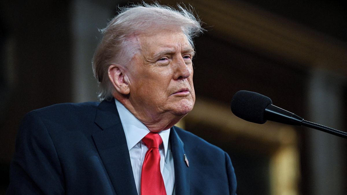 Údery na Írán budou trvat čtyři týdny, tvrdí Trump