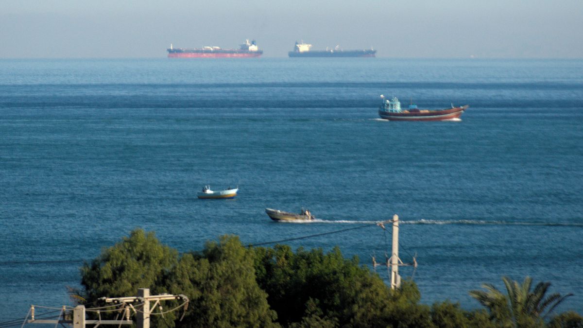 Čína zastavuje vývoz nafty a benzínu