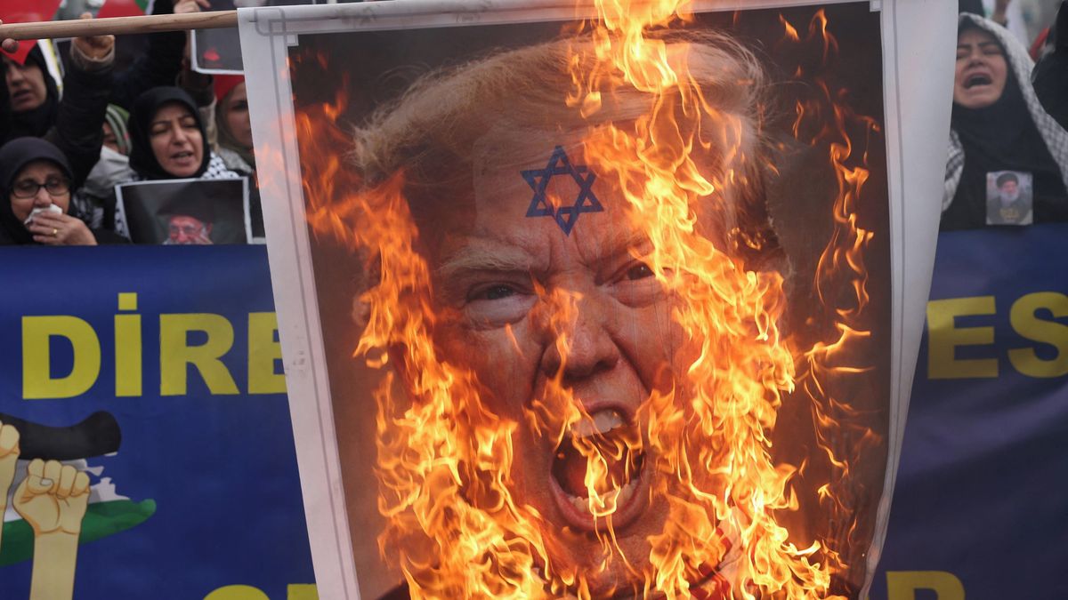 FOTO: Útok na Írán a jeho následky ve světě