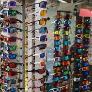 Řadu vystavovaných exponátů si mohli návštěvníci rovnou i zakoupit. 