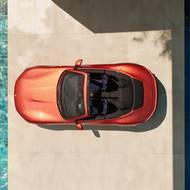 Ferrari Amalfi Spider v barvě červené Tramonto