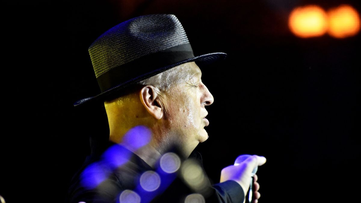 Kreyson je sopka, která vybuchla. Kameny z ní padají dodnes, říká zpěvák Ladislav Křížek