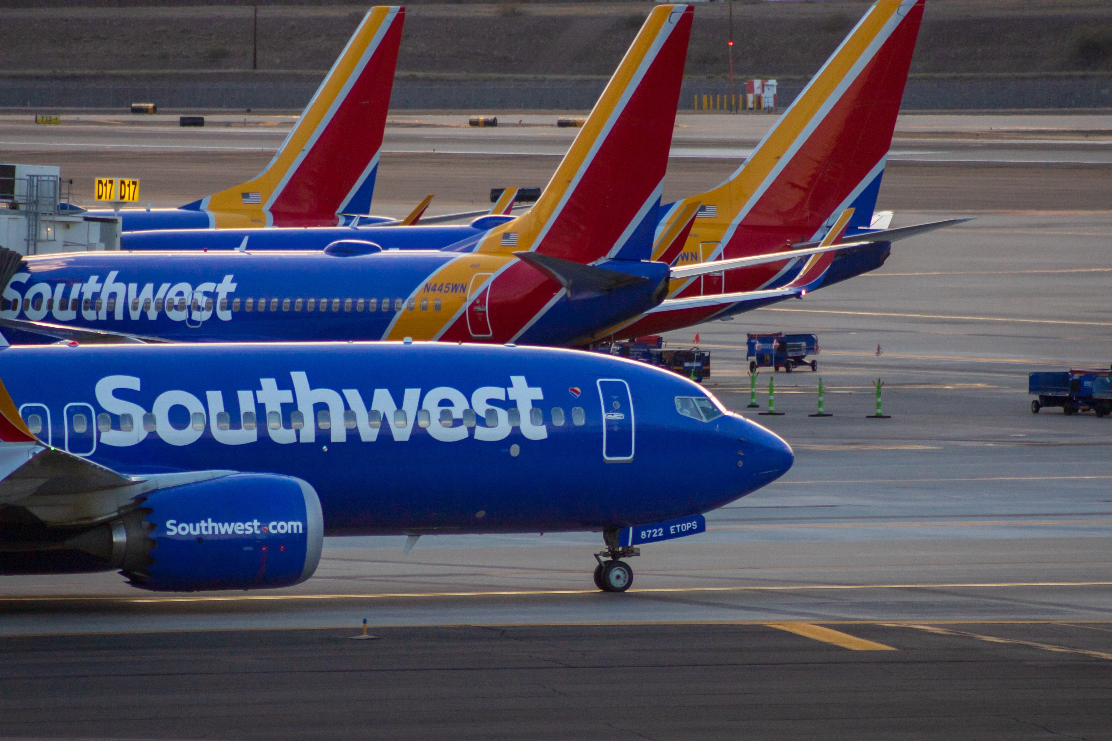 Aerolinky zavedly pravidla pro rozměrnější cestující. Kritika na sebe nenechala dlouho čekat