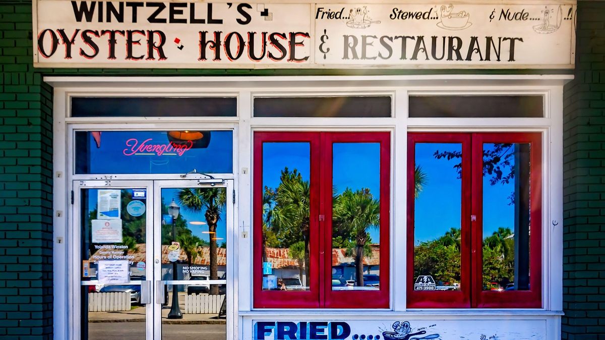 Syn a otec jako první za 50 let splnili podmínku, kdy restaurace naservíruje ústřice zdarma