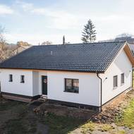 Majitelé si dům postavili na pozemku svého tchána.