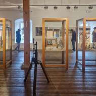 Krkonošské muzeum v Jilemnici připravilo výstavu o historii výroby Honcovky v Horních Štěpanicích.