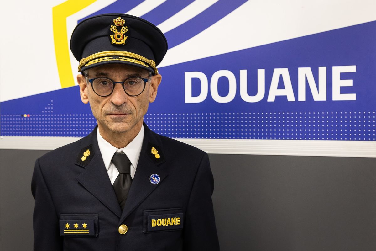 Čínské zboží zaplavuje Evropu. Clo na malé balíky ji podle šéfa celníků neuchrání