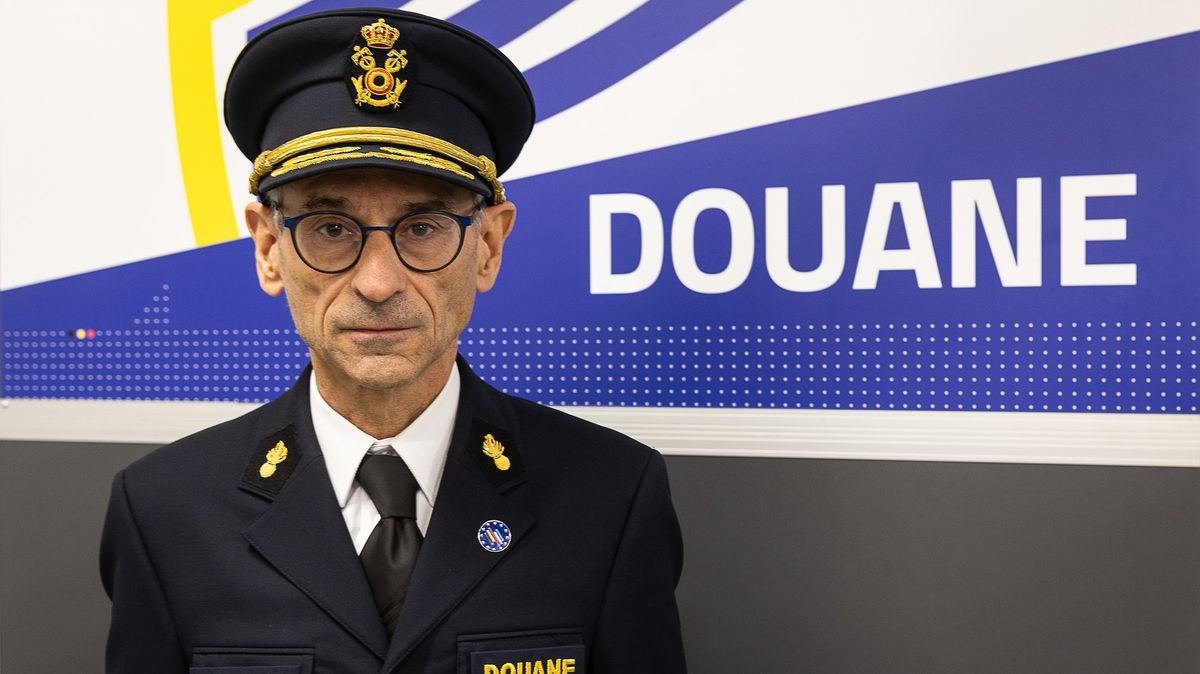 Čínské zboží zaplavuje Evropu. Clo na malé balíky ji podle šéfa celníků neuchrání