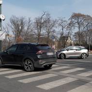 Řidiči v zákazu se musejí otočit a jet zpět.