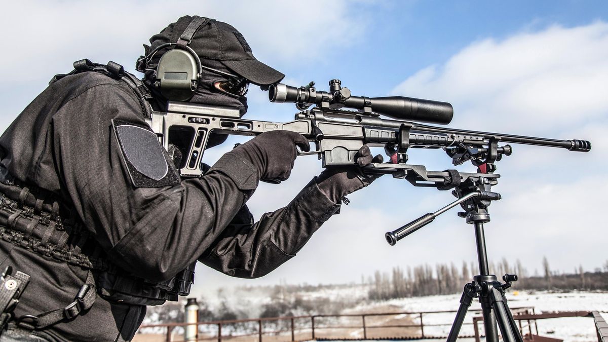 Britská policie málem zastřelila muže v parku. Vypadal jako sebevražedný atentátník