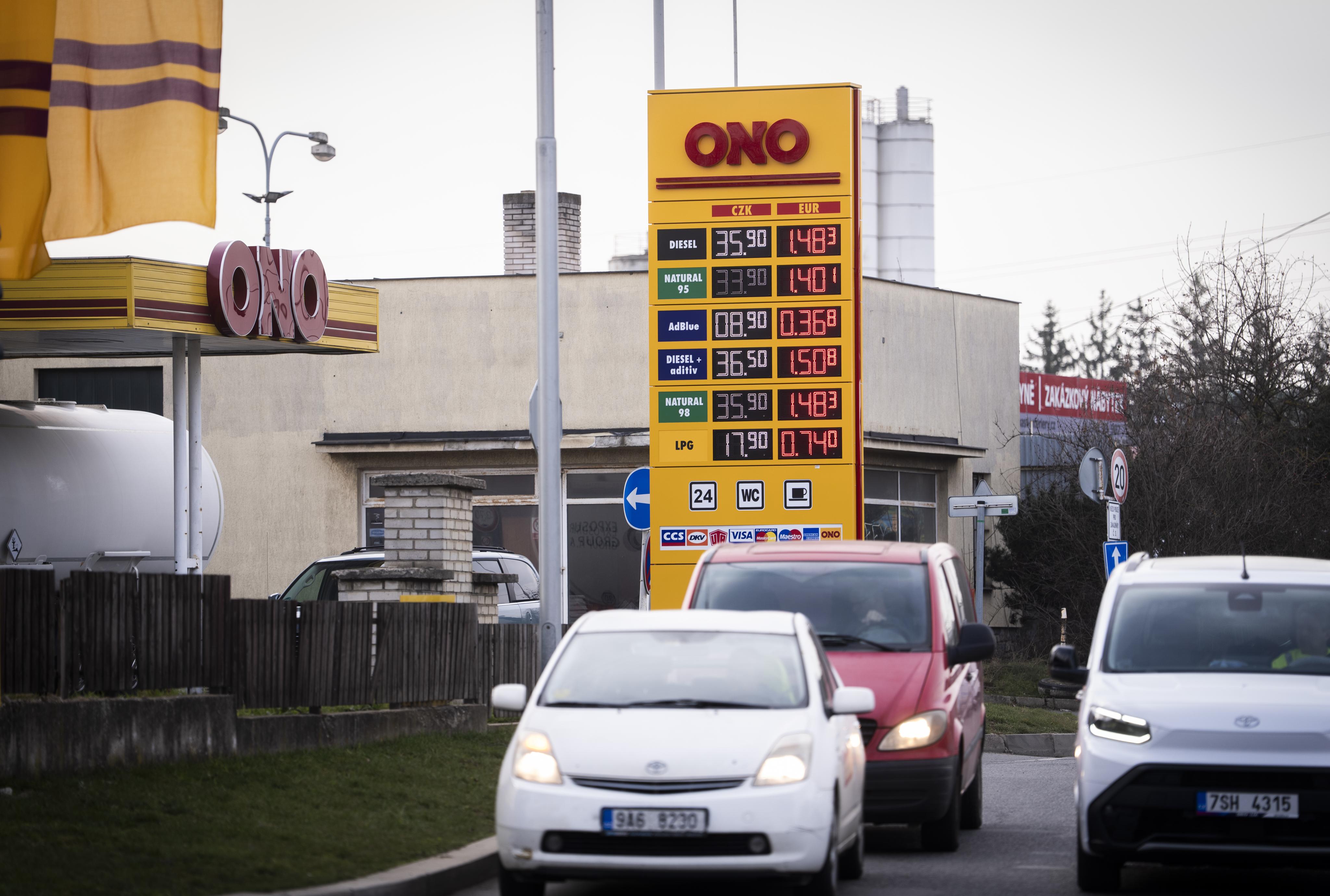 ODS chce snížit daň u pohonných hmot. Stálo by to miliardy, reaguje ministerstvo financí