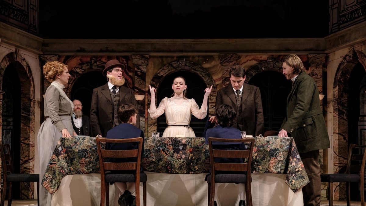 Fellner a Helmer. Mahenovo divadlo sehraje světovou premiéru vtipné inscenace o svých stvořitelích