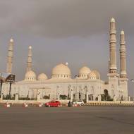 Velikonoce v zemi samozřejmě neslaví. Letošní Ramadán skončil 19. března.