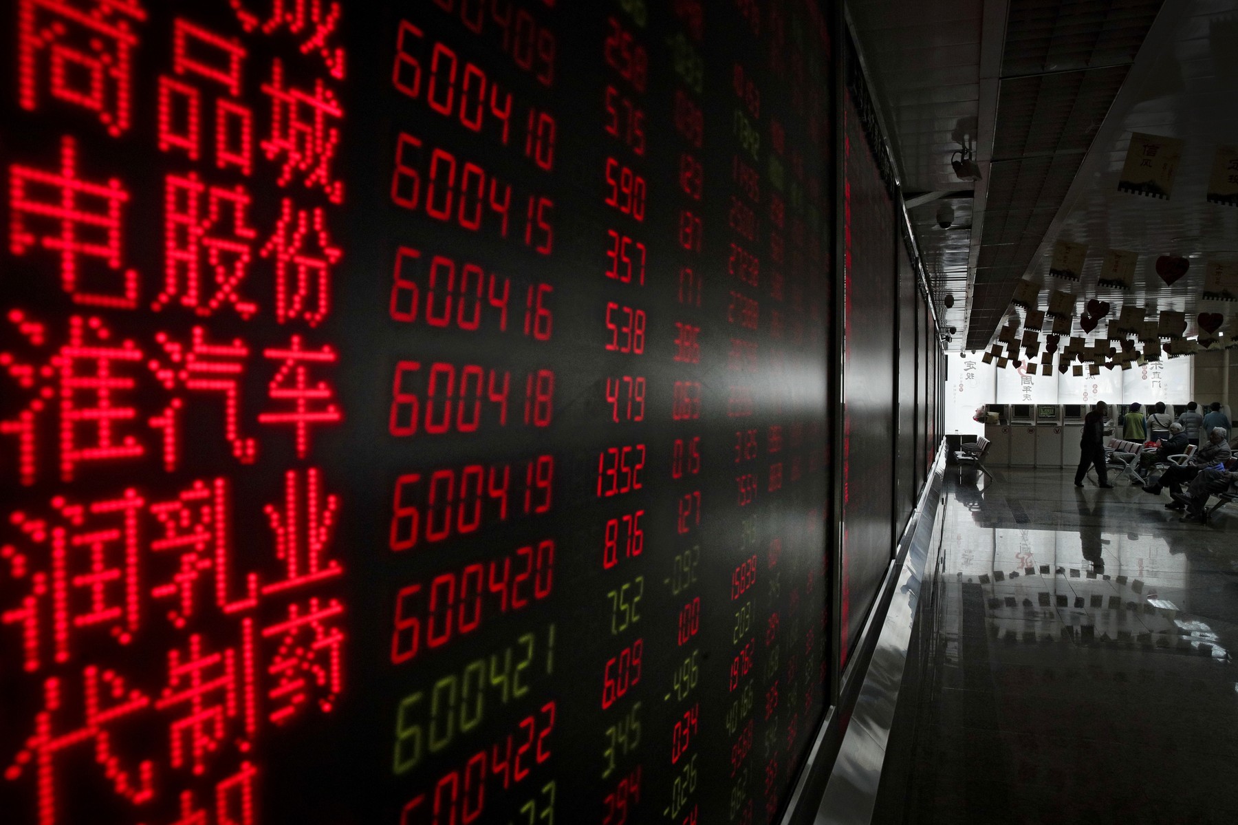 Konflikt v Íránu srazil asijské akcie, jihokorejské jsou nejníž za 46 let