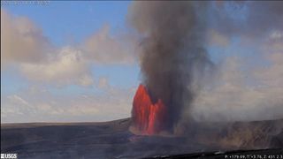Havajská sopka opět chrlí lávu, až do výšky 400 metrů