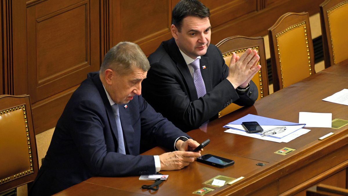 Macinka: Vláda zákon o neziskových organizacích prosadí