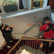 Těžší fází stěhování díla byly schody.