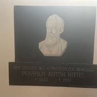 Starokatolický chrám Proměnění Páně ve Varnsdorfu, pamětní deska otce zakladatele Antona Nittela