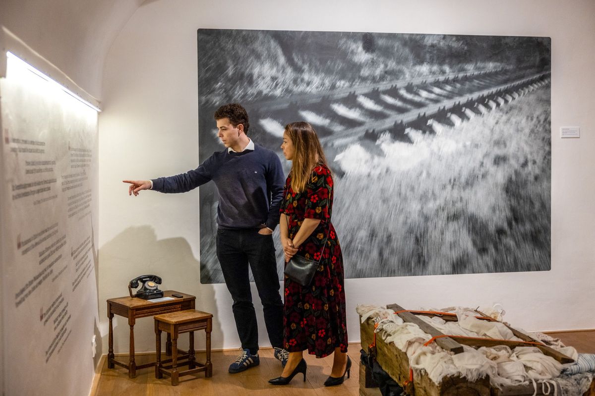 Od holocaustu po hladomor na Ukrajině až ke genocidě Arménů. Nová expozice v Terezíně sleduje případy masového násilí ve světě