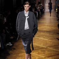 Bomber nesmí chybět.