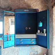 Detail pánské koupelny