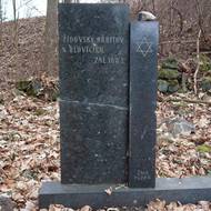 Hřbitov byl založený v roce 1683.