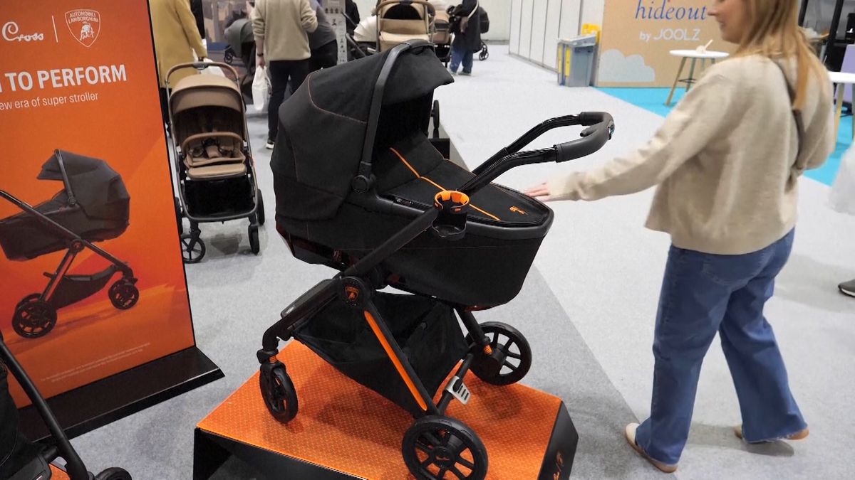 Pro milovníky rychlých aut a luxusu: Lamborghini představilo dětský kočárek