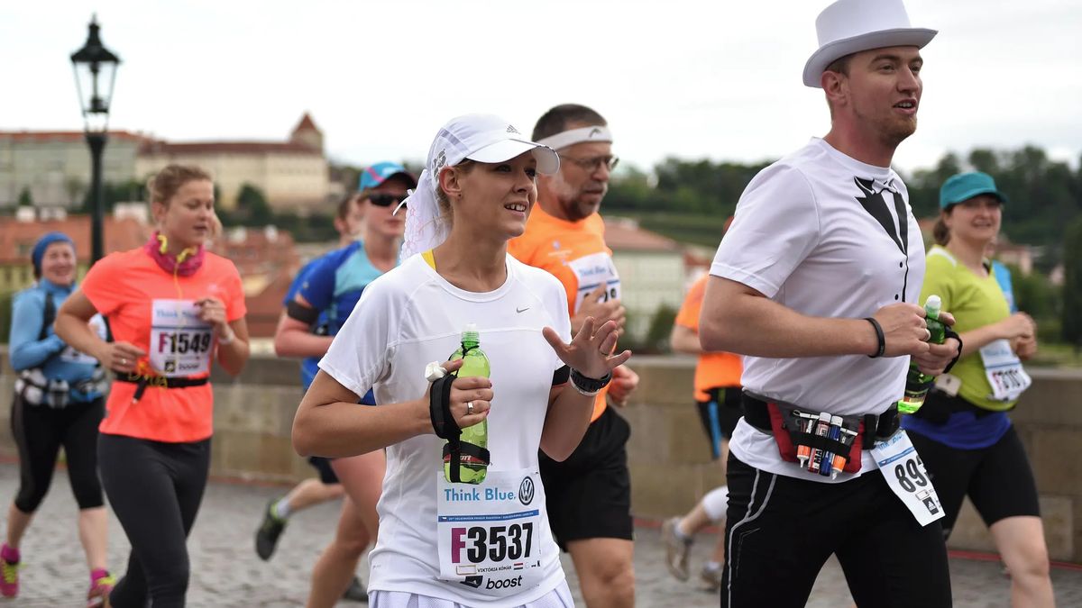 Prahou v sobotu proběhne 17 tisíc běžců, dopravu čeká řada omezení