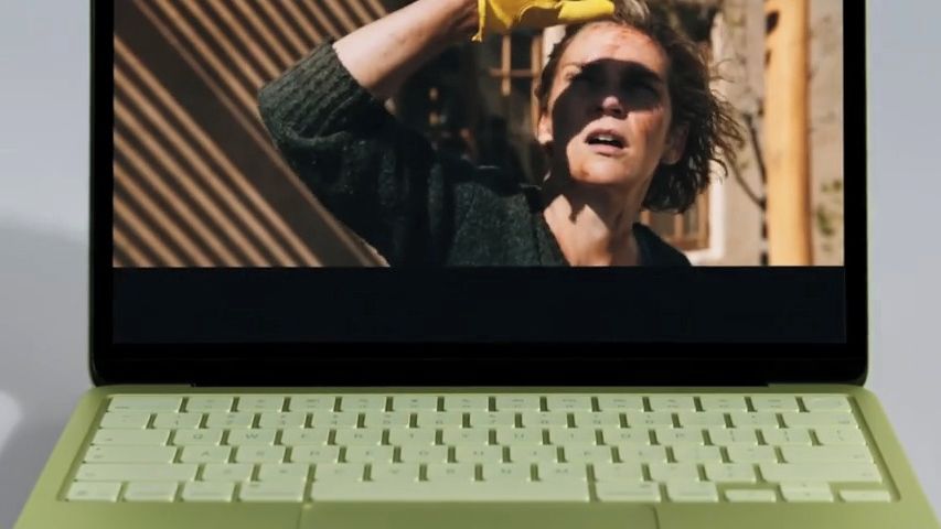 Za 16 i 100 tisíc korun. Rozdíly v cenách nových MacBooků jsou propastné