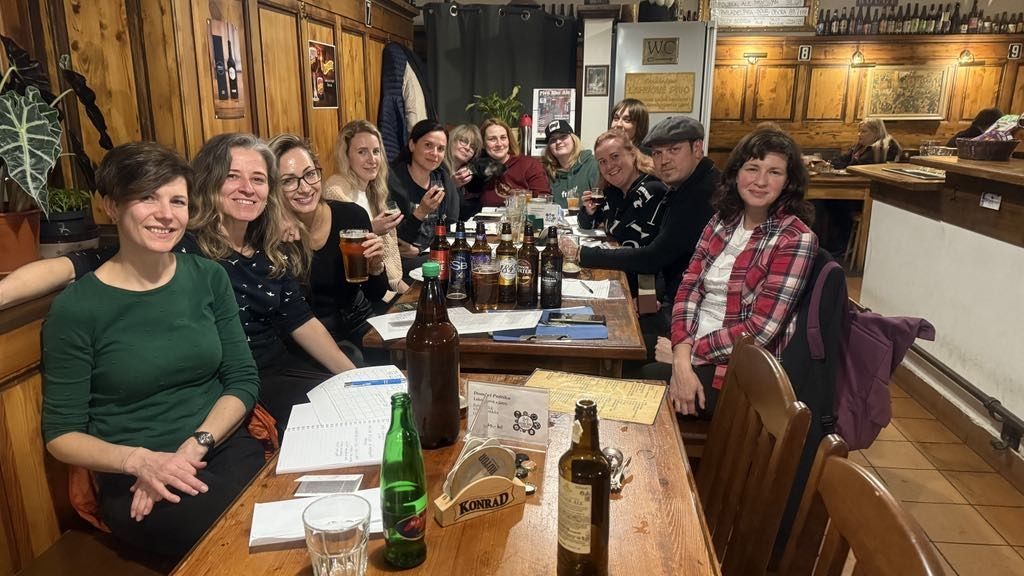 Ženy mají v Ostravě pivní kroužek. Muži ho podporují, chtějí doma pivní odbornice