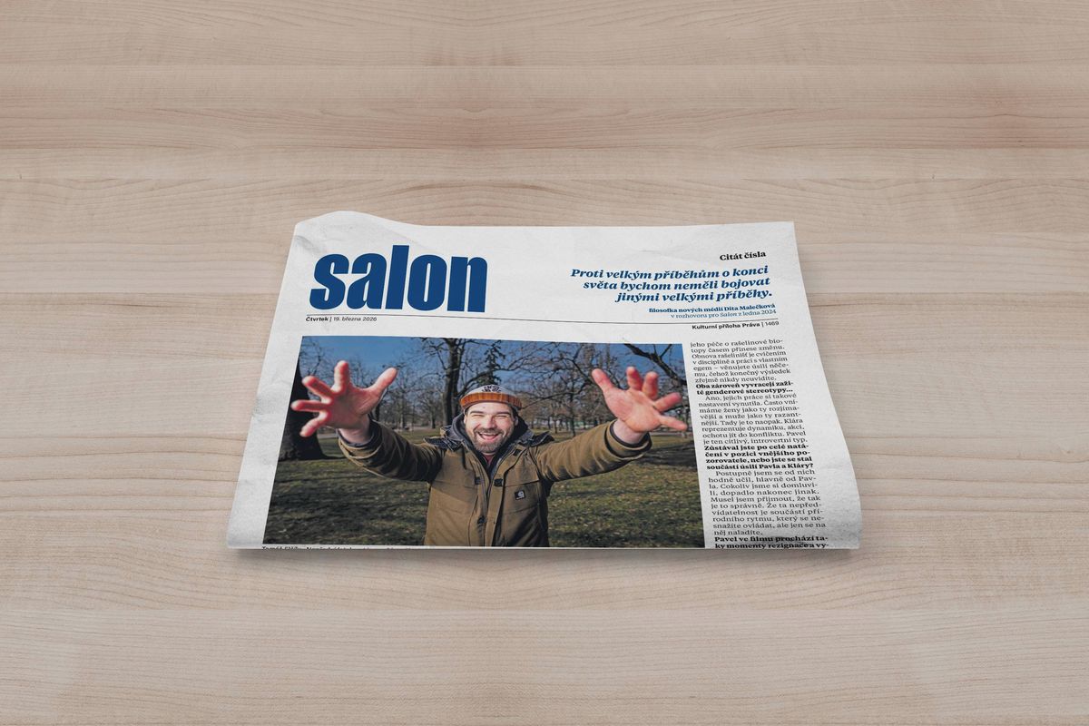 Vychází nový Salon: S Tomášem Elšíkem o filmu Při zemi, vzpomínka na Jürgena Habermase i Národní sbírka zlozvyků