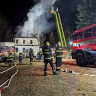 Zasahovalo dvacet jednotek hasičů.