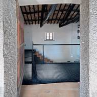 V domě se prolínají prvky původní s prvky zcela moderními.