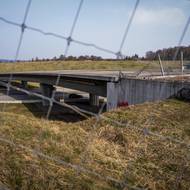 Plánovaný komořanský obchvat tehdy nevznikl, město konstrukci odmítlo převzít, a tak dodnes patří firmě, která ho postavila.