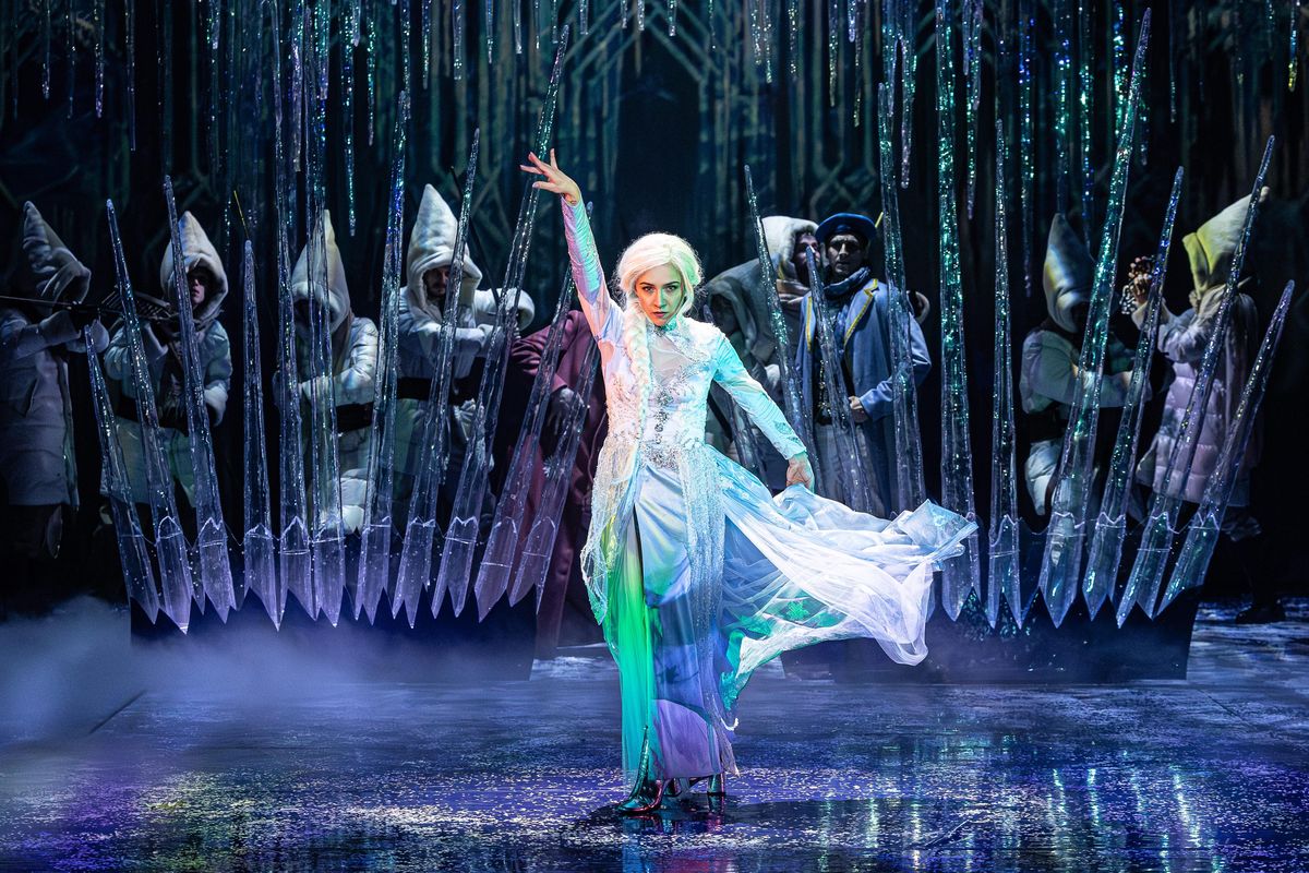 RECENZE: Karlínské Ledové království zahřeje