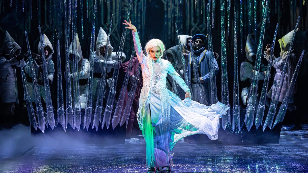 RECENZE: Karlínské Ledové království zahřeje