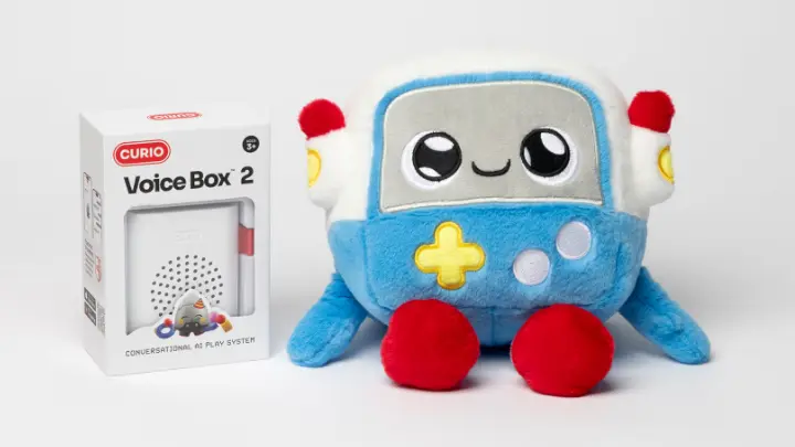 Dítě řeklo AI hračce, že ji má rádo, chatbot ho odbyl. Odborníci volají po regulaci