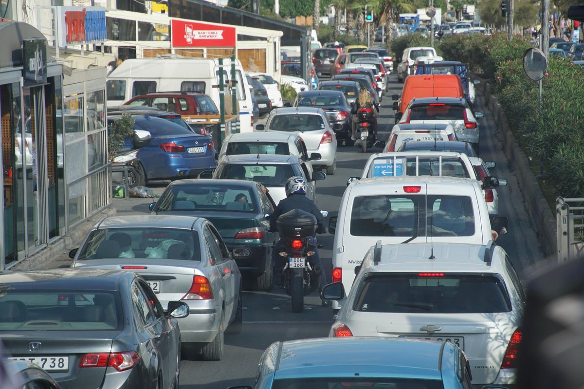Vrať řidičák a získej 611 tisíc. Maltská vláda motivuje motoristy kvůli dopravním zácpám