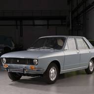 Škoda 720 (1971): Prototyp moderního automobilu střední třídy s motorem vpředu a pohonem zadních kol. První vůz Škoda 720 s karoserií navrženou šéfem studia Ital Design Giorgettem Giugiarem bylo dokončen v srpnu 1969. Vystaven je tzv. opakovaný prototyp OP-1.