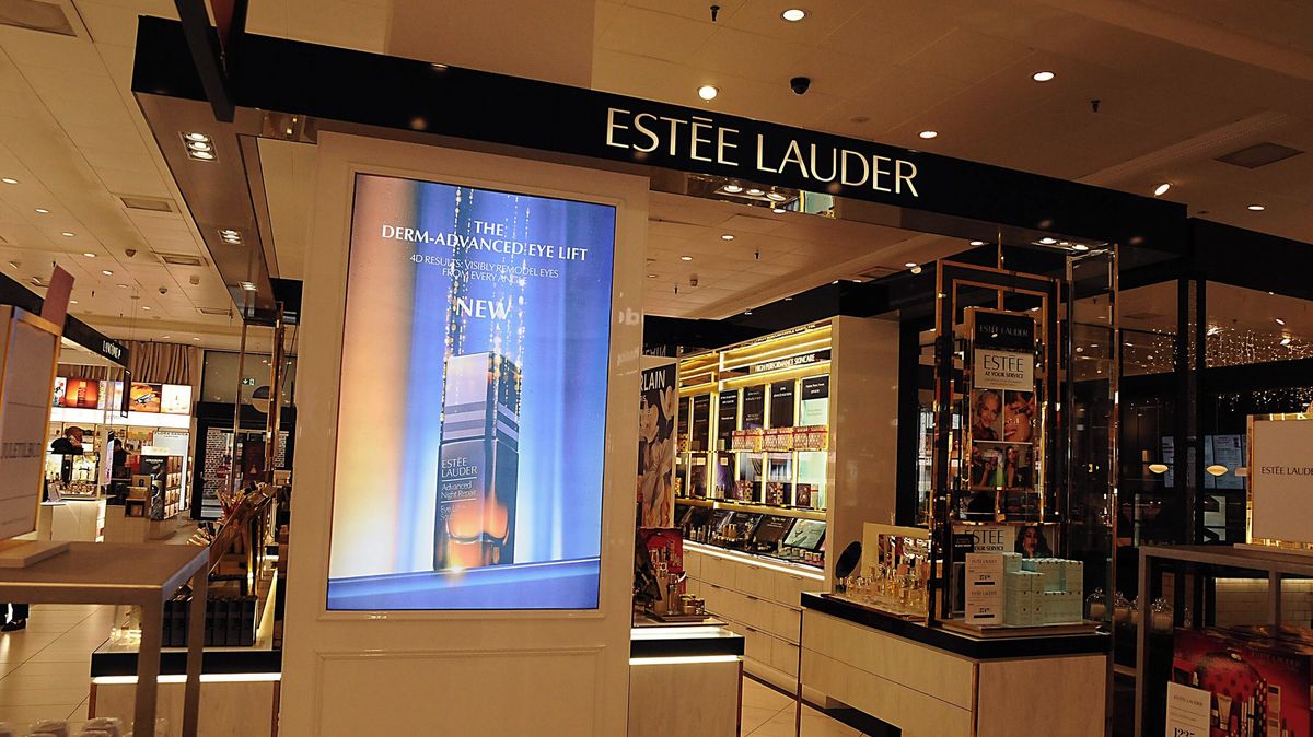 Kosmetický gigant. Estée Lauder plánuje spojení se španělskou Puig