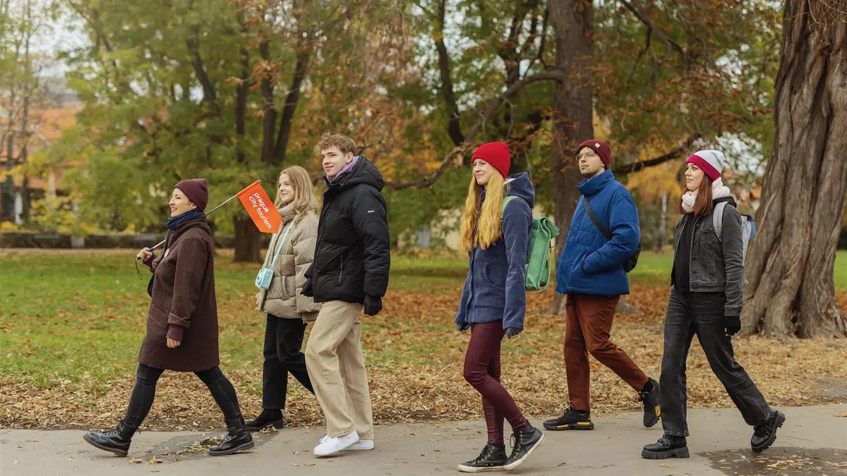 Prahou po stopách Dana Browna. Fanoušci míří i do protiatomového krytu Folimanka